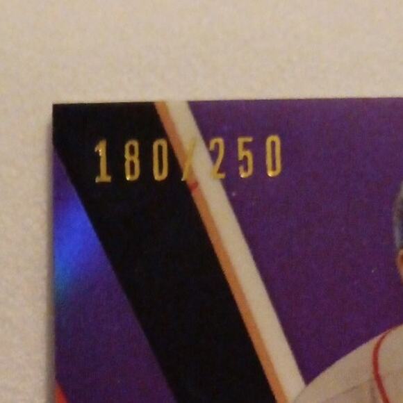 Yuri Gurriel SP 180/250 Houston Astros #43 Topps Finest 2018 Glossy Refractor - Picture 5 of 5